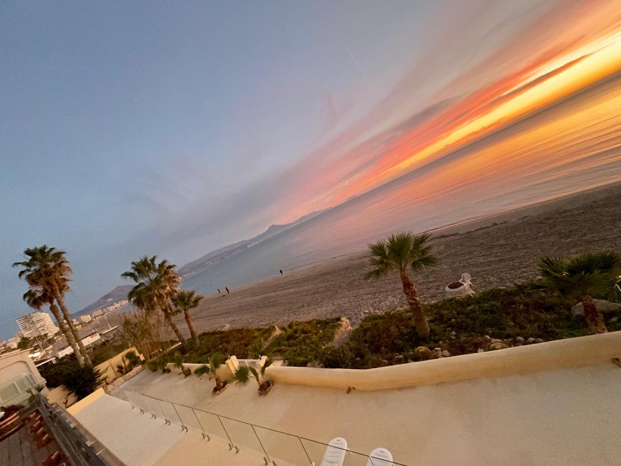 Excepcional Apartamento Loft A Pie De Playa En Chalet Roquetes Alicante Bagian luar foto