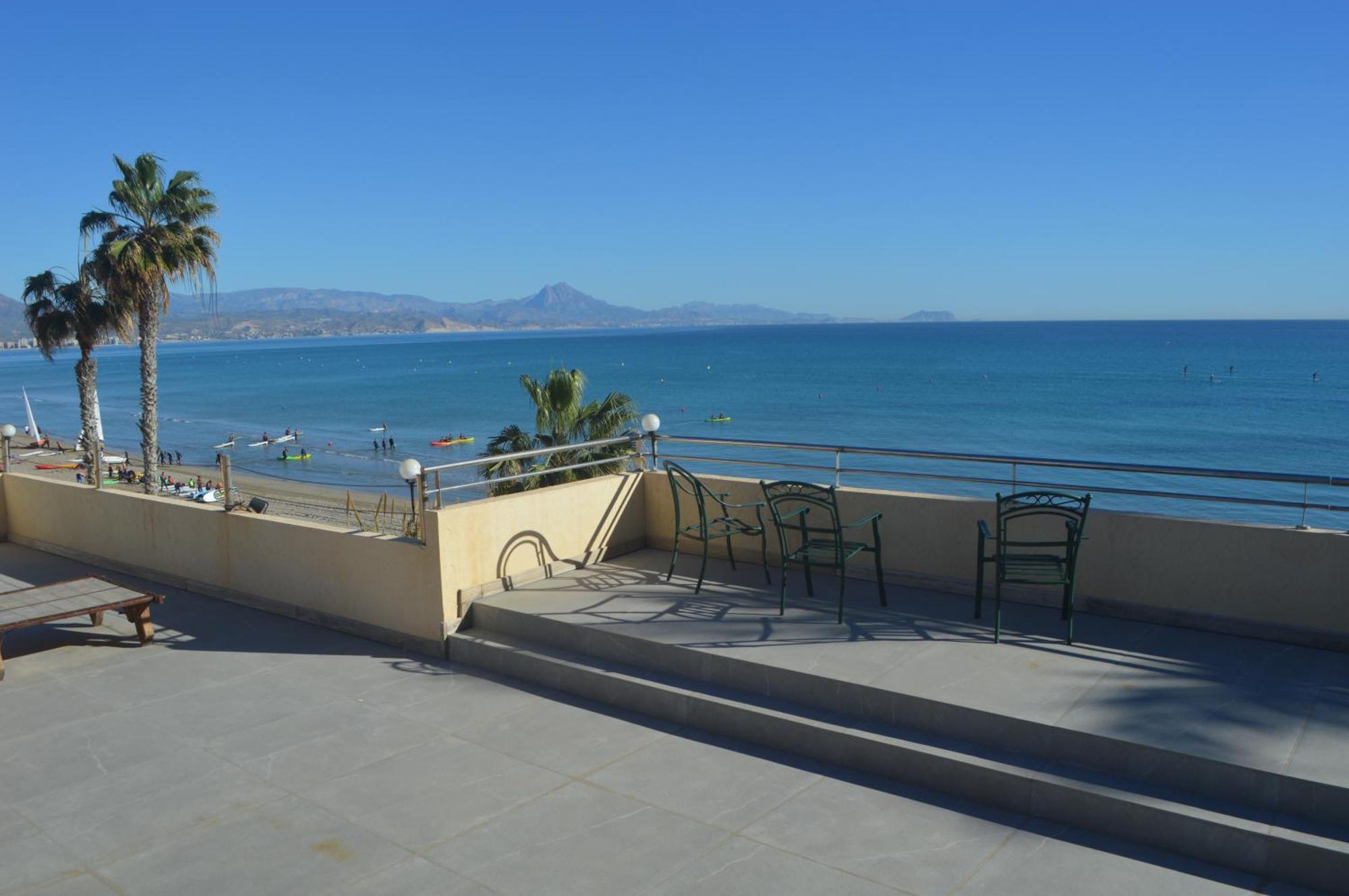 Excepcional Apartamento Loft A Pie De Playa En Chalet Roquetes Alicante Bagian luar foto