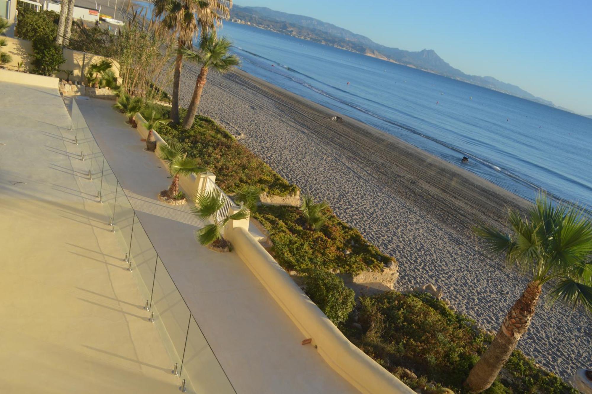 Excepcional Apartamento Loft A Pie De Playa En Chalet Roquetes Alicante Bagian luar foto