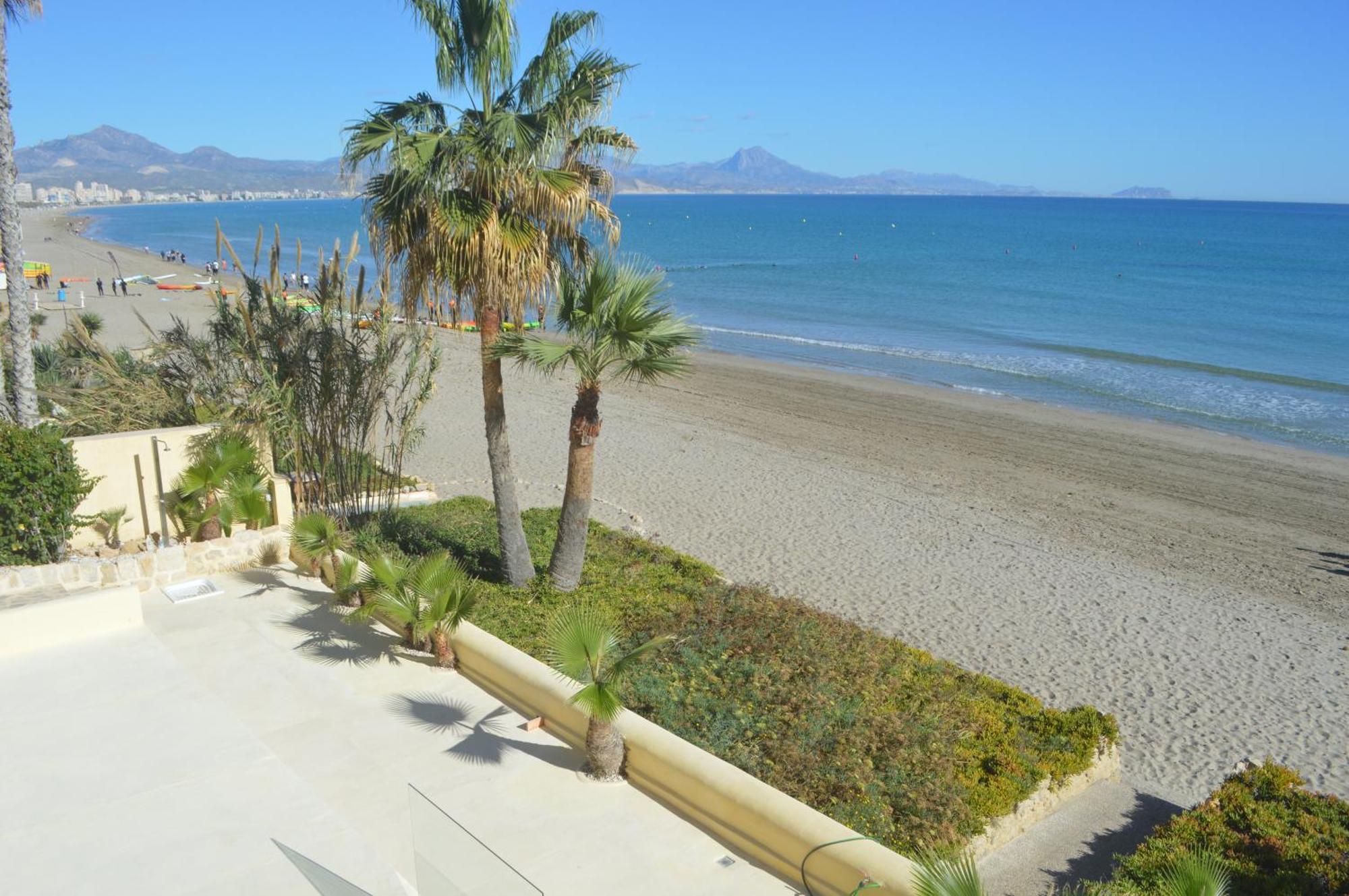 Excepcional Apartamento Loft A Pie De Playa En Chalet Roquetes Alicante Bagian luar foto